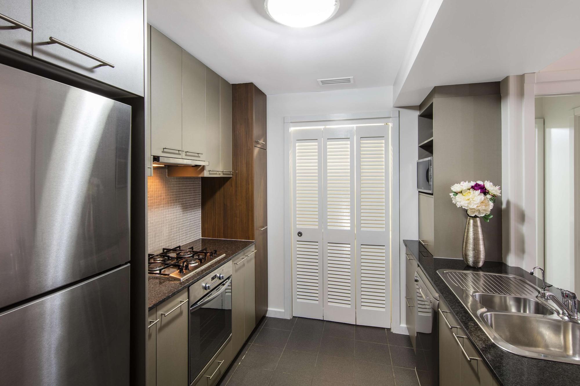 Oaks Brisbane Mews Suites Exterior foto